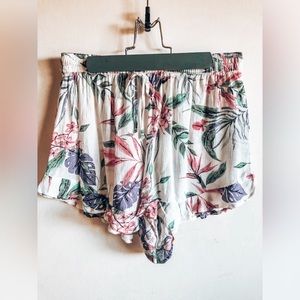 High Waist 🌺 Tropical Shorts